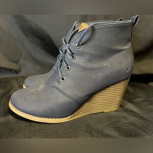 Nautica Waterline Blue Wedge Logo Booties Womens Navy Ankle Boots Size 7.5